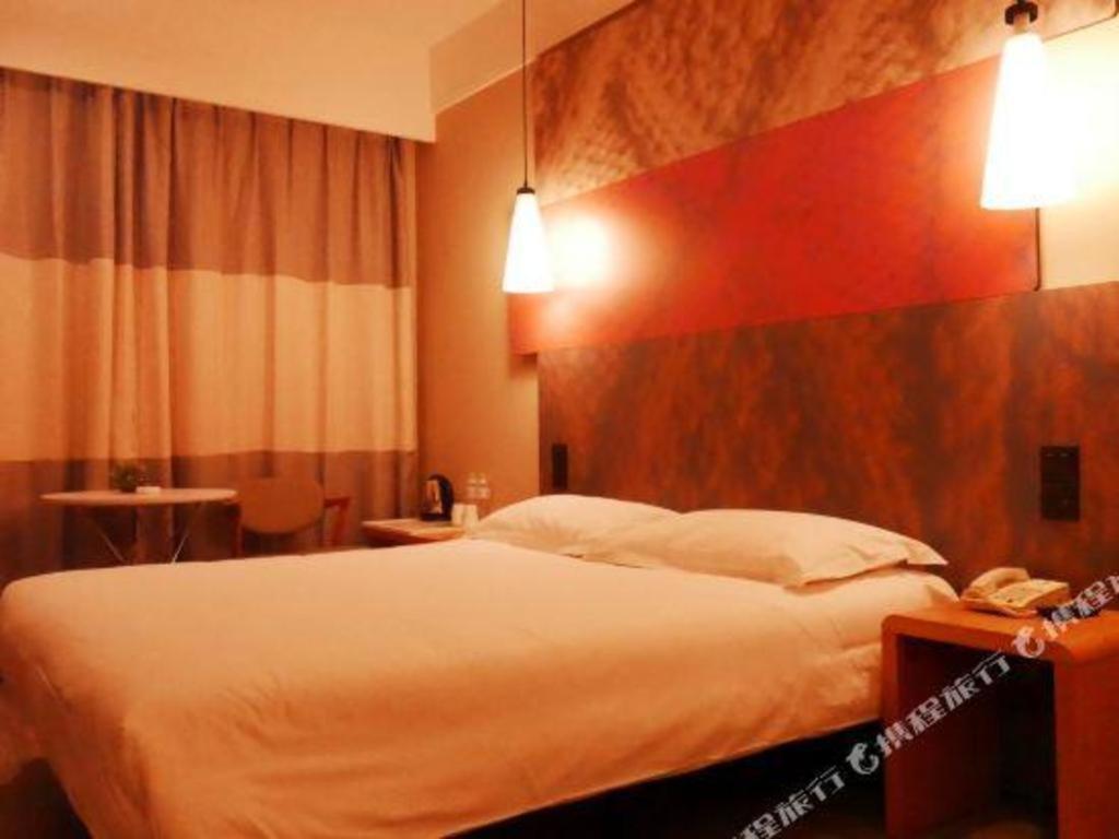 Ibis Nanchang Zhongshan Road Pedestrian Street Hotel Buitenkant foto