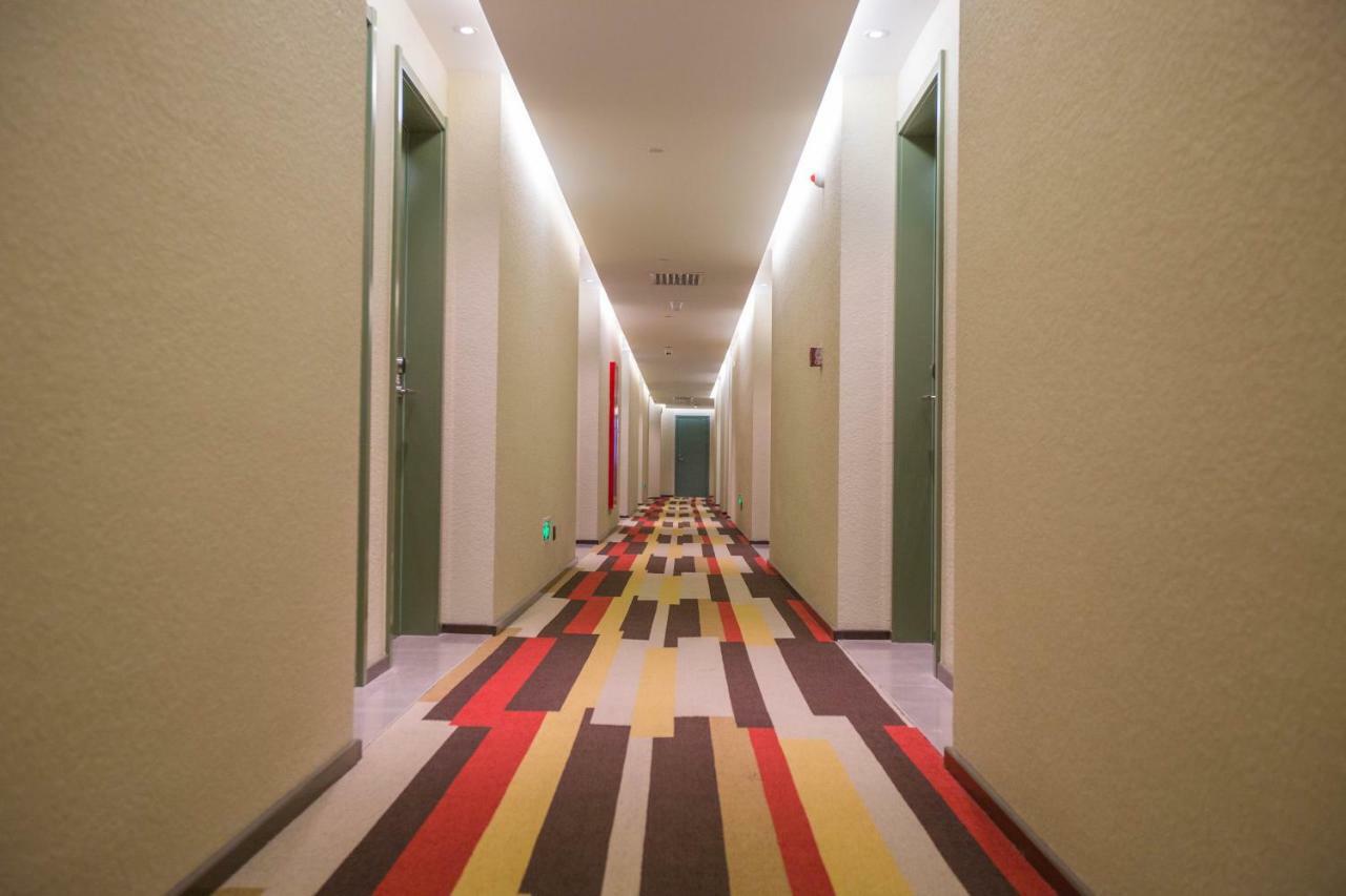 Ibis Nanchang Zhongshan Road Pedestrian Street Hotel Buitenkant foto